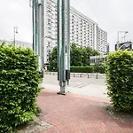 Unique With Stunning View & Netflix Apartament
