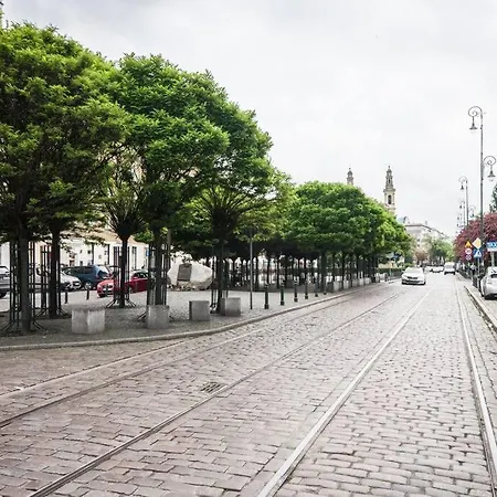 Unique With Stunning View & Netflix