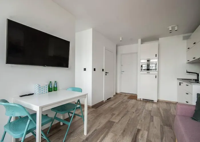 Unique With Stunning View & Netflix Apartment Warsaw