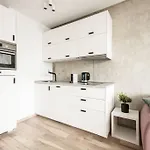 Apartment Unique With Stunning View & Netflix