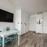 Unique With Stunning View & Netflix Apartment Warsaw